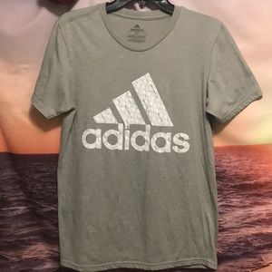 Adidas T-shirt